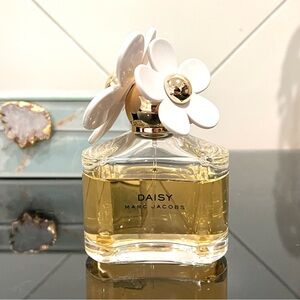 Marc Jacobs Daisy Perfume